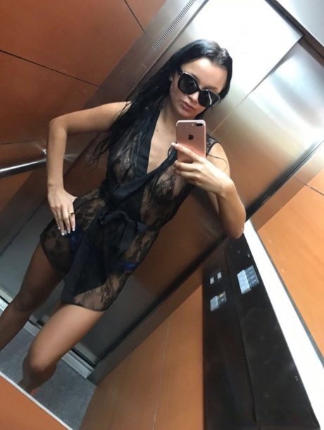 Acibadem VIP Escort Bayan Pelin